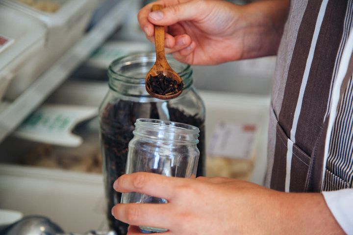Customers can bring in their own bags or jars to be refilled, reducing the reliance on plastic.