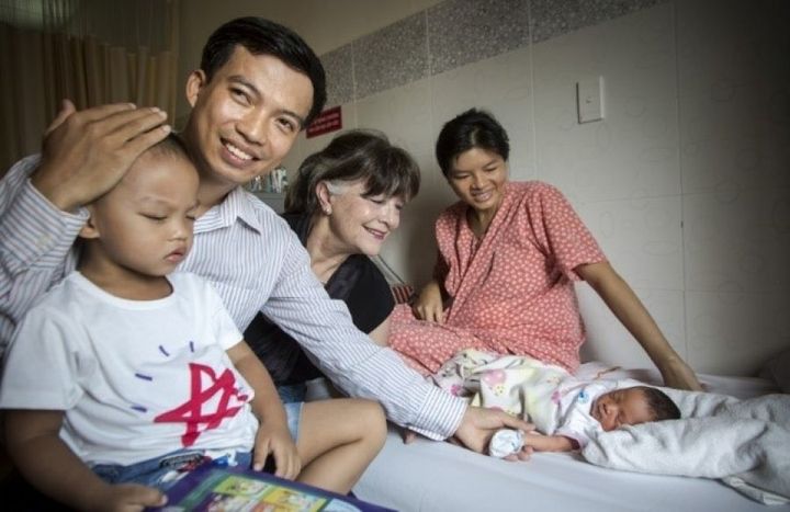 Gabi Hollows with Giap and his family in 2016