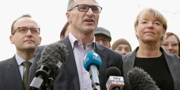 Richard Di Natale on Friday said the Greens won't vote for enabling legislation to allow the plebiscite