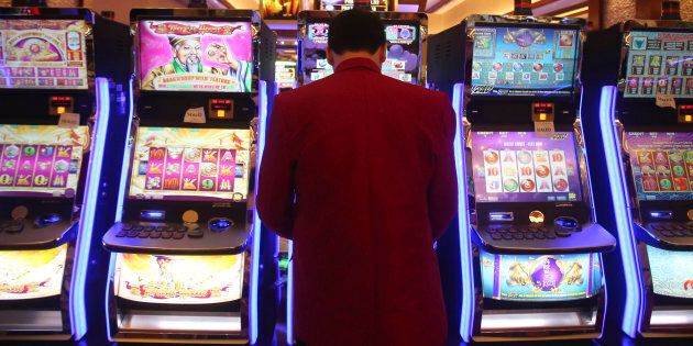 Here Are The Dirty Tricks Poker Machines Use To Get You Addicted