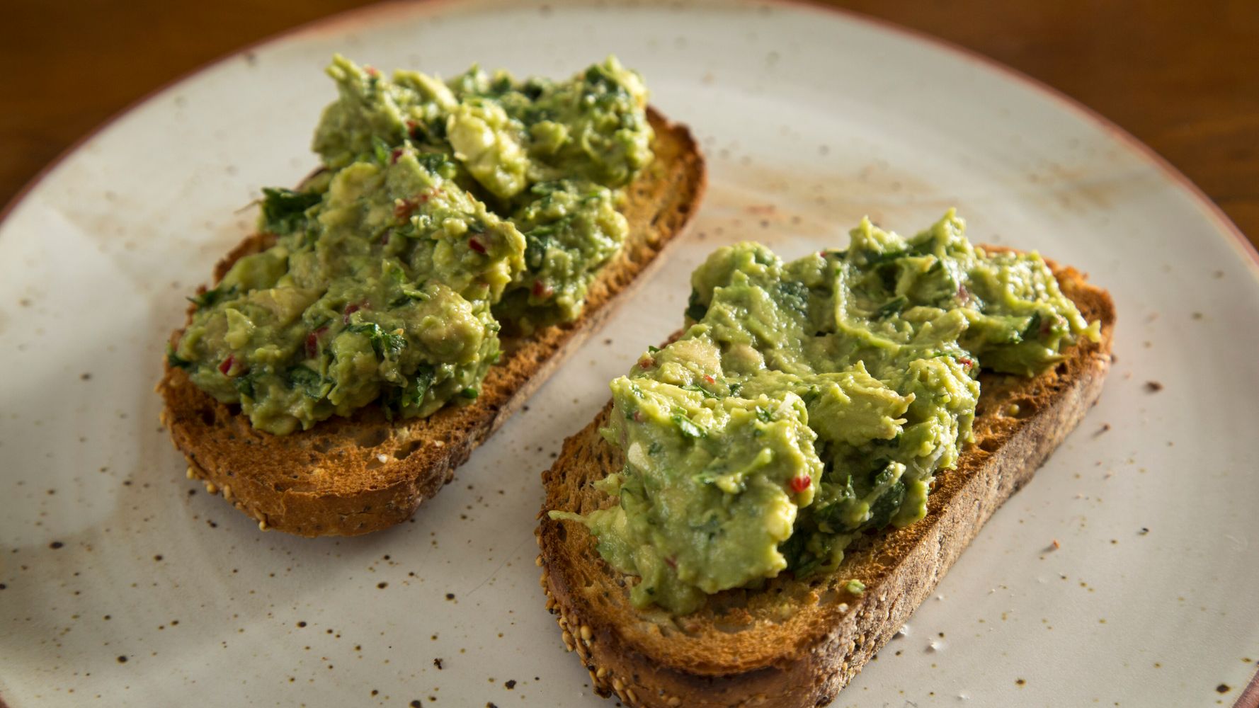 Melbourne Cafes are Discounting Smashed Avo So You Can Buy a House