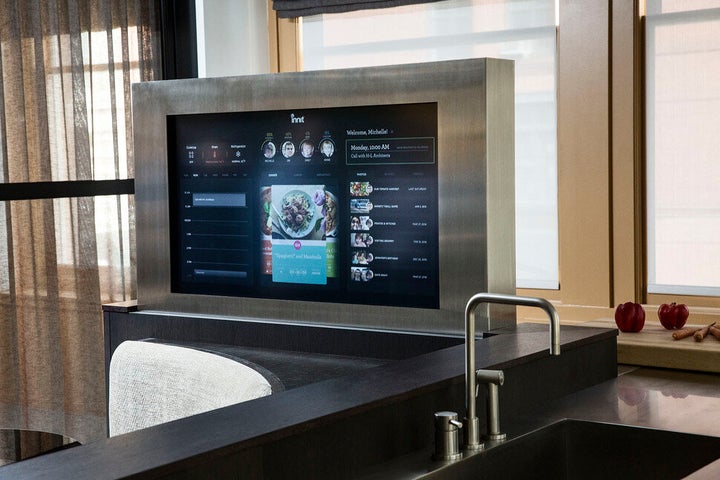 A smart kitchen will have an oven that cooks your food to perfection.