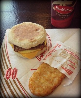 I Tried Tim Hortons' New Maple Bacon Breakfast Sandwich & McDonald's Better  Watch Its Back - Narcity