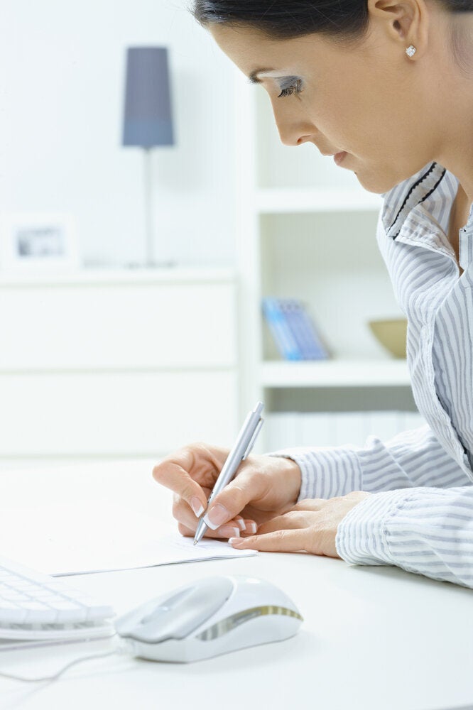 Clean Your Desk Day: How To Stay Organized At Work | HuffPost Life