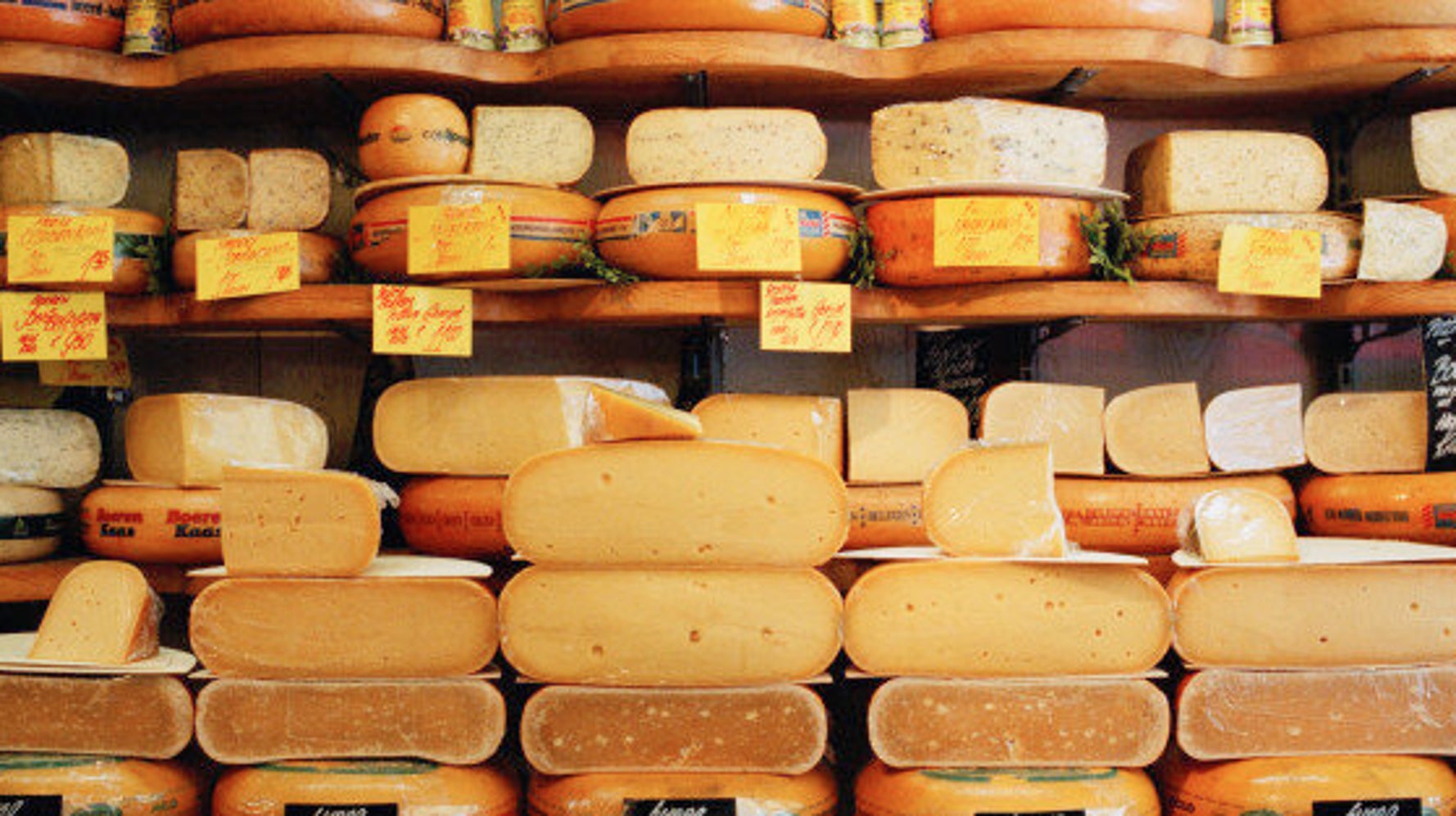 Cheese Types Chart Lists 65 Wonderful Cheeses Huffpost Life 8620