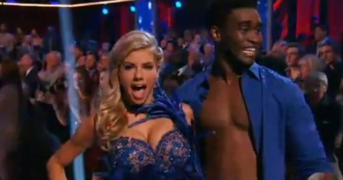 Charlotte Mckinneys Dancing With The Stars Debut Displays Her Gorgeous Curves Huffpost Style 0116