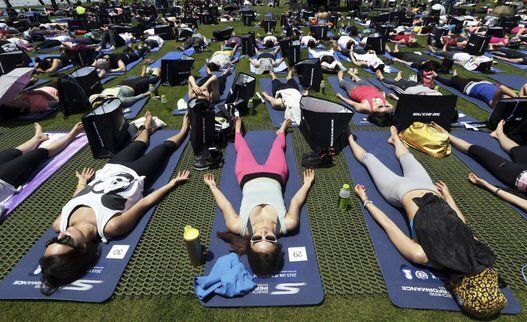 University of Ottawa student body to bring back free yoga classes