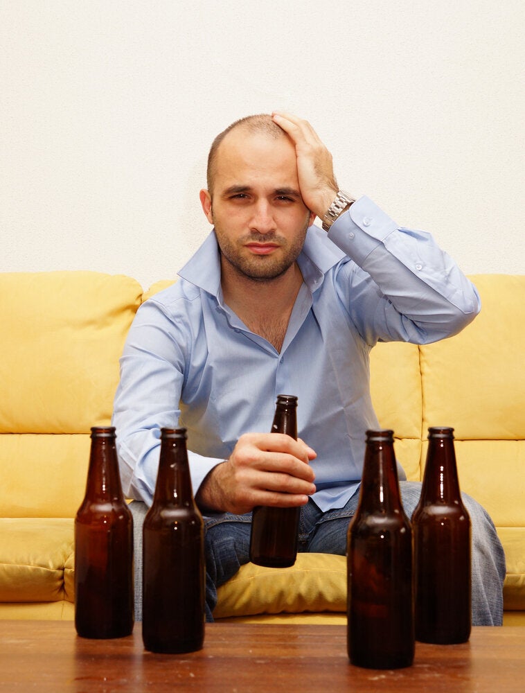 Alcohol Addiction Signs Recognizing The Signs And Symptoms Of Alcoholism Huffpost Life 