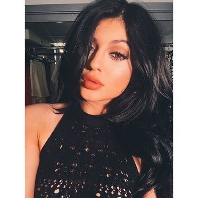 Butt Pads And Shapers! Kylie Jenner And Kardashian Clan's Spanx