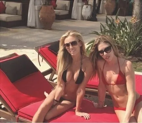 Paulina Gretzky Hops On The Thong Bikini Trend