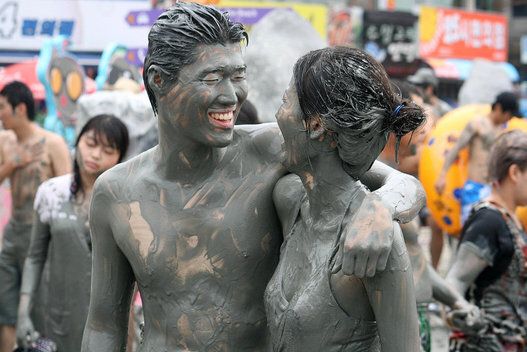 <strong>Boryeong Mud Festival</strong>