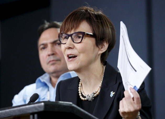 Cindy Blackstock (R), executive director of the First Nations Child and Family Caring Society Caring Society, Jan. 26, 2016. (Photo: Chris Wattie/Reuters)