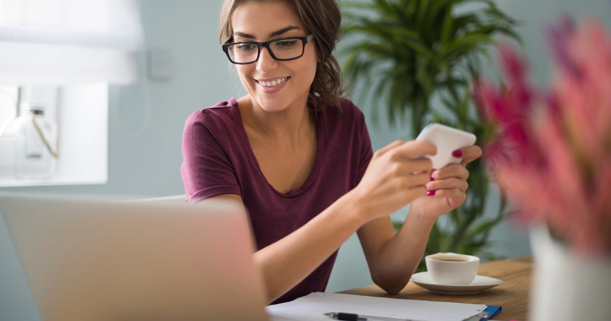 Cellphones Are A Distraction Even When Not In Use Study HuffPost Life