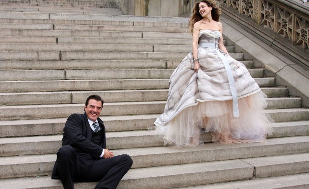 Actor Chris Noth and actress Sarah Jessica Parker on location for Annie Leibowitz's Vogue 'Sex and the city' photo shoot in Central Park on March 7, 2008 in New York City. (Photo by James Devaney/WireImage)