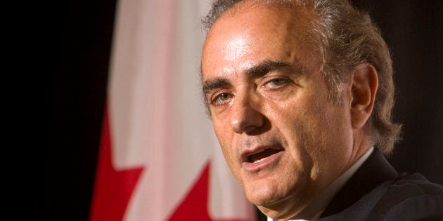 Air Canada CEO Calin Rovinescu speaks during a luncheon meeting of the Canadian Club of Toronto on Nov. 12, 2010.