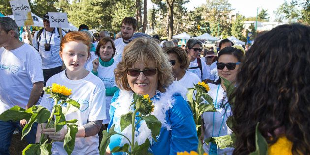Participants at the 2016 Ovarian Cancer Canada Walk of Hope.