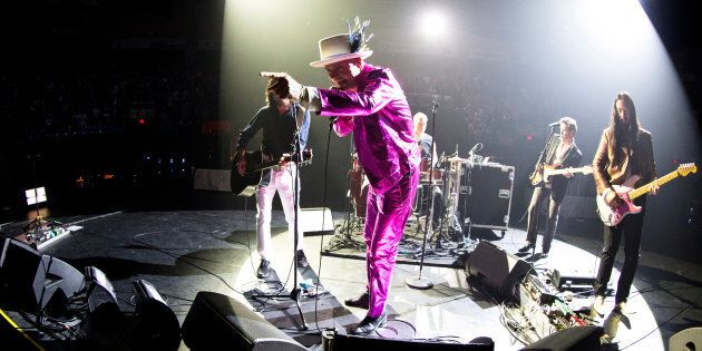 Tragically Hip lead singer Gord Downie performs with band members Paul Langlois, Gord Sinclair, Johnny Fay and Rob Baker to kick off the band's latest