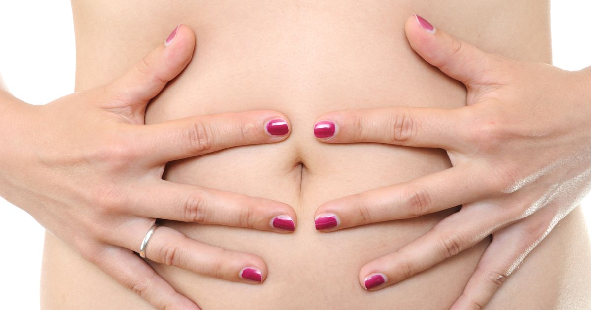 This Is Why Touching Your Belly Button Makes You Feel Like You Have To Pee