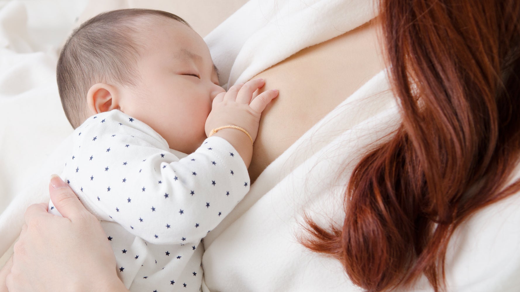 Why Babies Have A Favourite Boob When Breastfeeding | HuffPost Canada Parents Why Babies Have A Favourite Boob When Breastfeeding | HuffPost Canada Parents