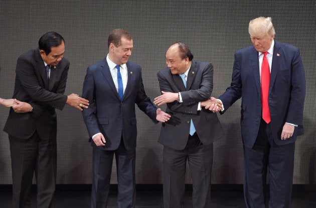 Prime Minister of the Kingdom of Thailand Prayuth Chan-Ocha, Russian Prime Minister Dmitry Medvedev, Prime Minister of the Socialist Republic of Vietnam Nguyen Xuan Phuc and U.S. President Donald Trump on Nov. 13, 2017.