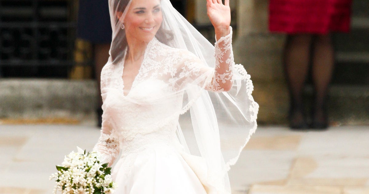 duchess of cambridge evening wedding dress Duchess Of Cambridge's Wedding Dressmaker Reveals How She Kept Gown A  Secret