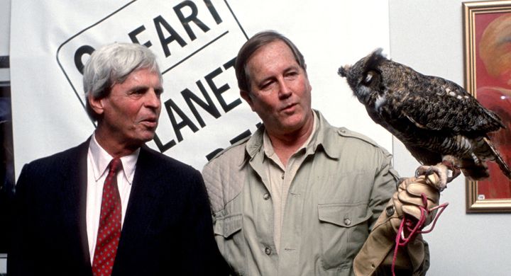 Journalist George Plimpton, left, and Jim Fowler with owl.