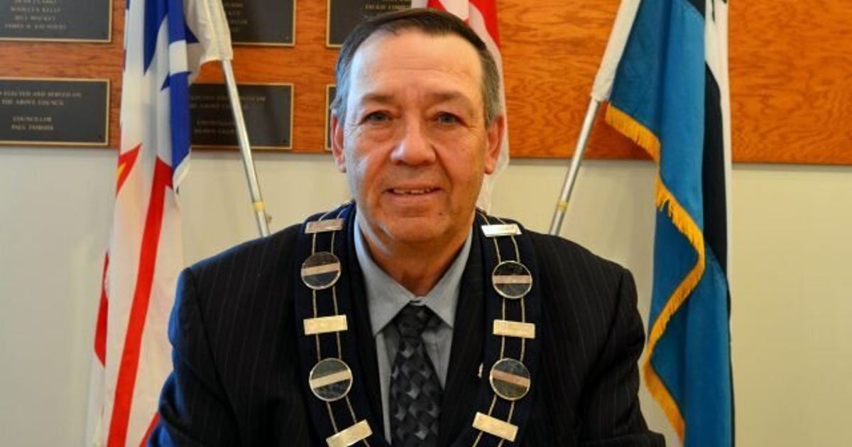 John Hickey, Mayor Of Happy ValleyGoose Bay, Shot In The Face By