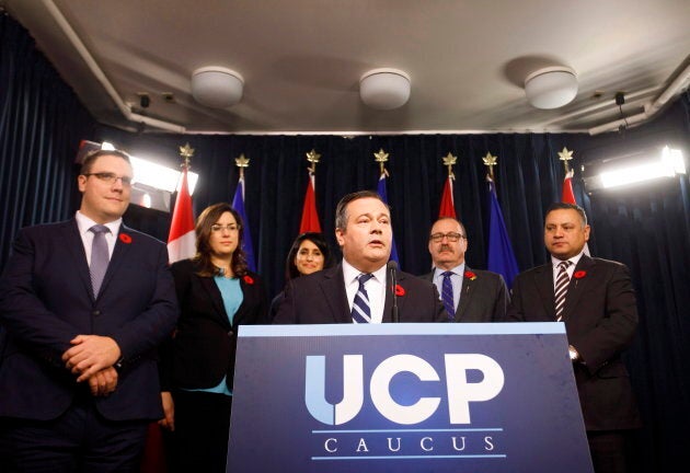 Jason Kenney stands with his leadership team, including Jason Nixon (far left), in Edmonton on Oct. 30, 2017.