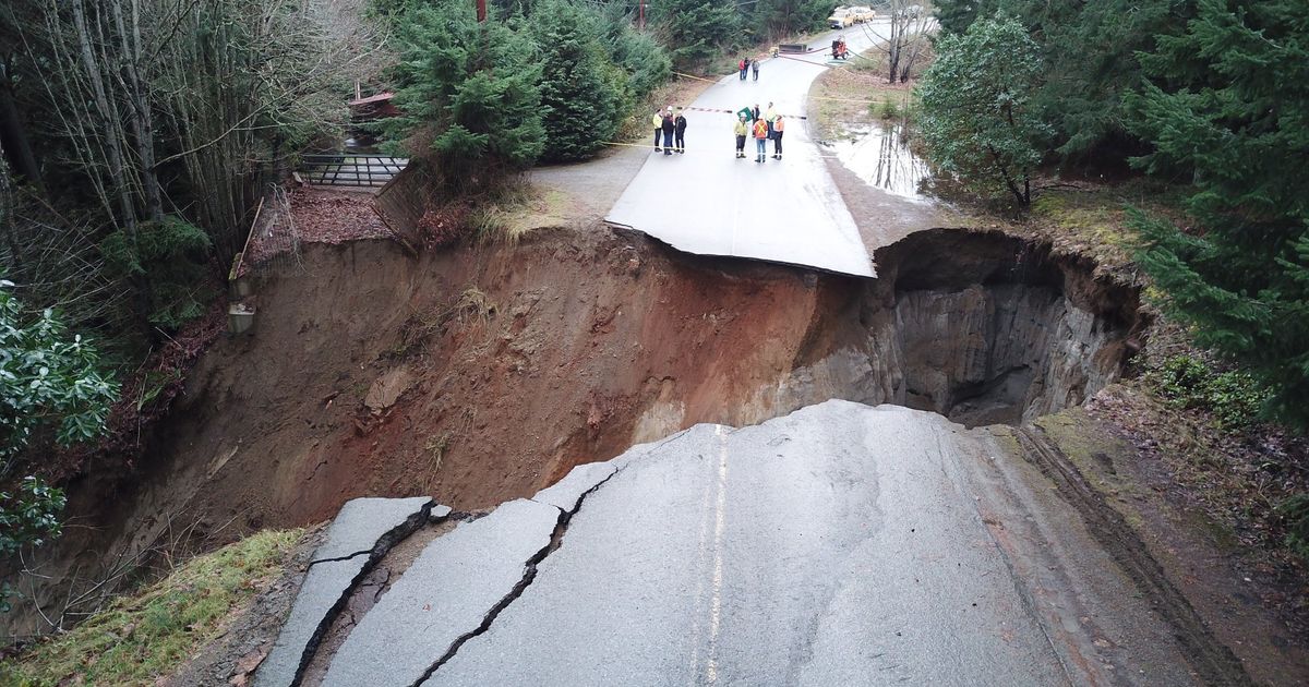 B.C. Driver Rescued From Giant Sinkhole | HuffPost British Columbia