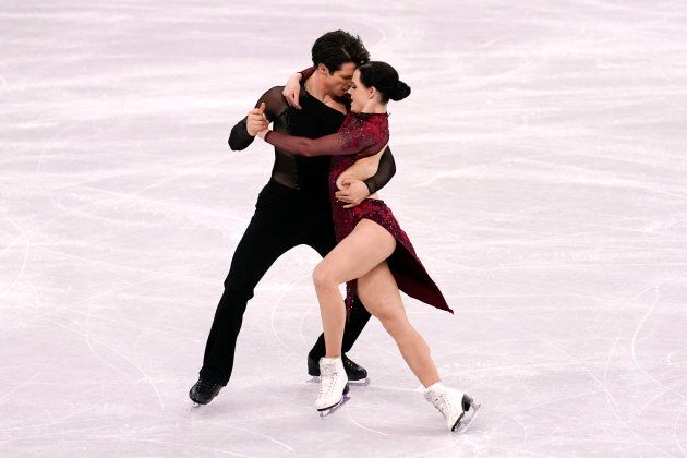 Tessa Virtue and Scott Moir win gold for ice dance at the PyeongChang Olympics.