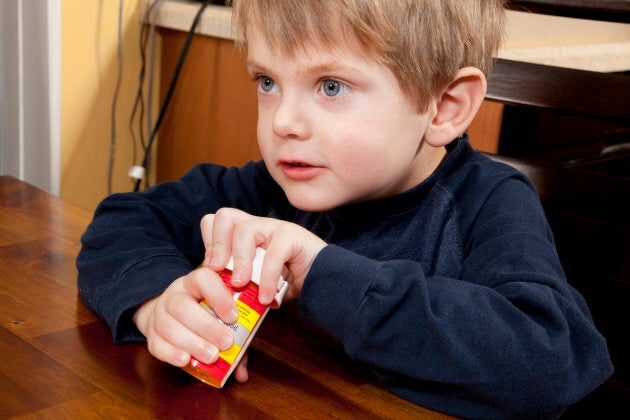 Medicine storage box ensuring child safety