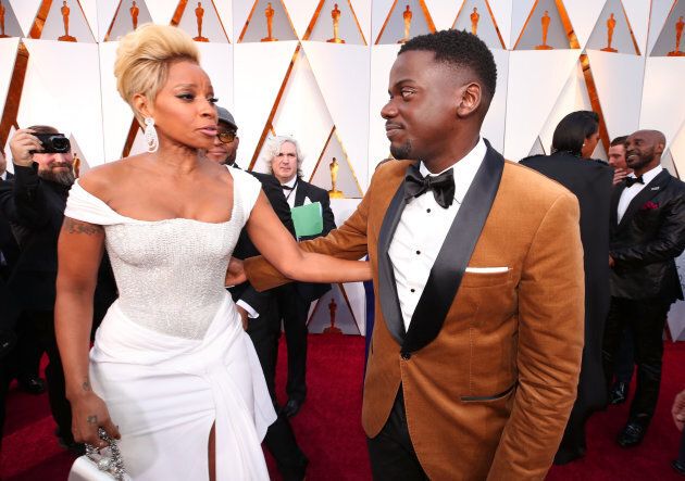 HOLLYWOOD, CA - MARCH 04: Mary J. Blige (L) and Daniel Kaluuya attend the 90th Annual Academy Awards at Hollywood & Highland Center on March 4, 2018 in Hollywood, California. (Photo by Christopher Polk/Getty Images)