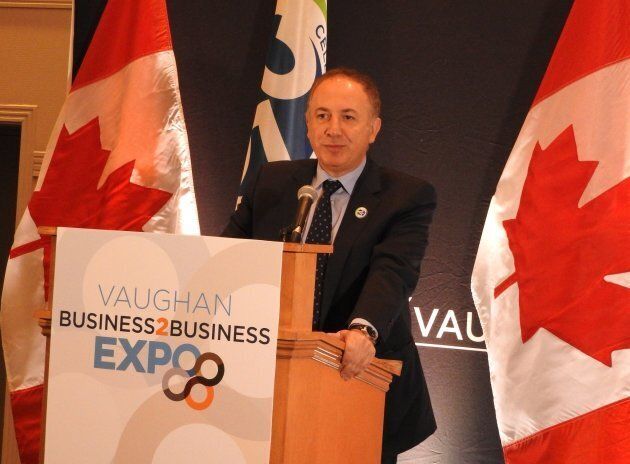 Vaughan Mayor Maurizio Bevilacqua speaking at the Vaughan Business-to-Business Expo and Trade Show.