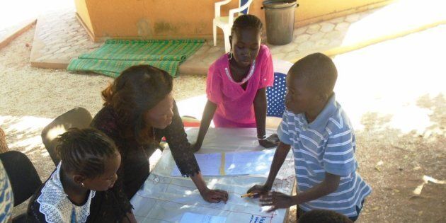 Children in Senegal collaborate to create an operational plan for the fight against TB.