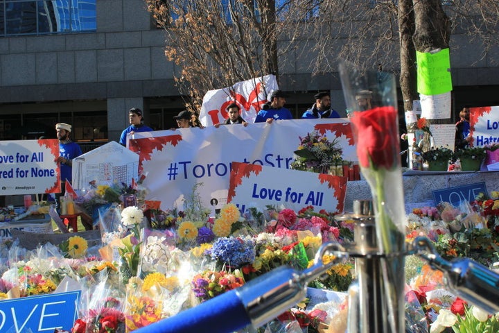 About 1,000 members of Toronto's Ahmadiyya Muslim community came out to show support for people affected by the deadly van attack that shook the city last week.