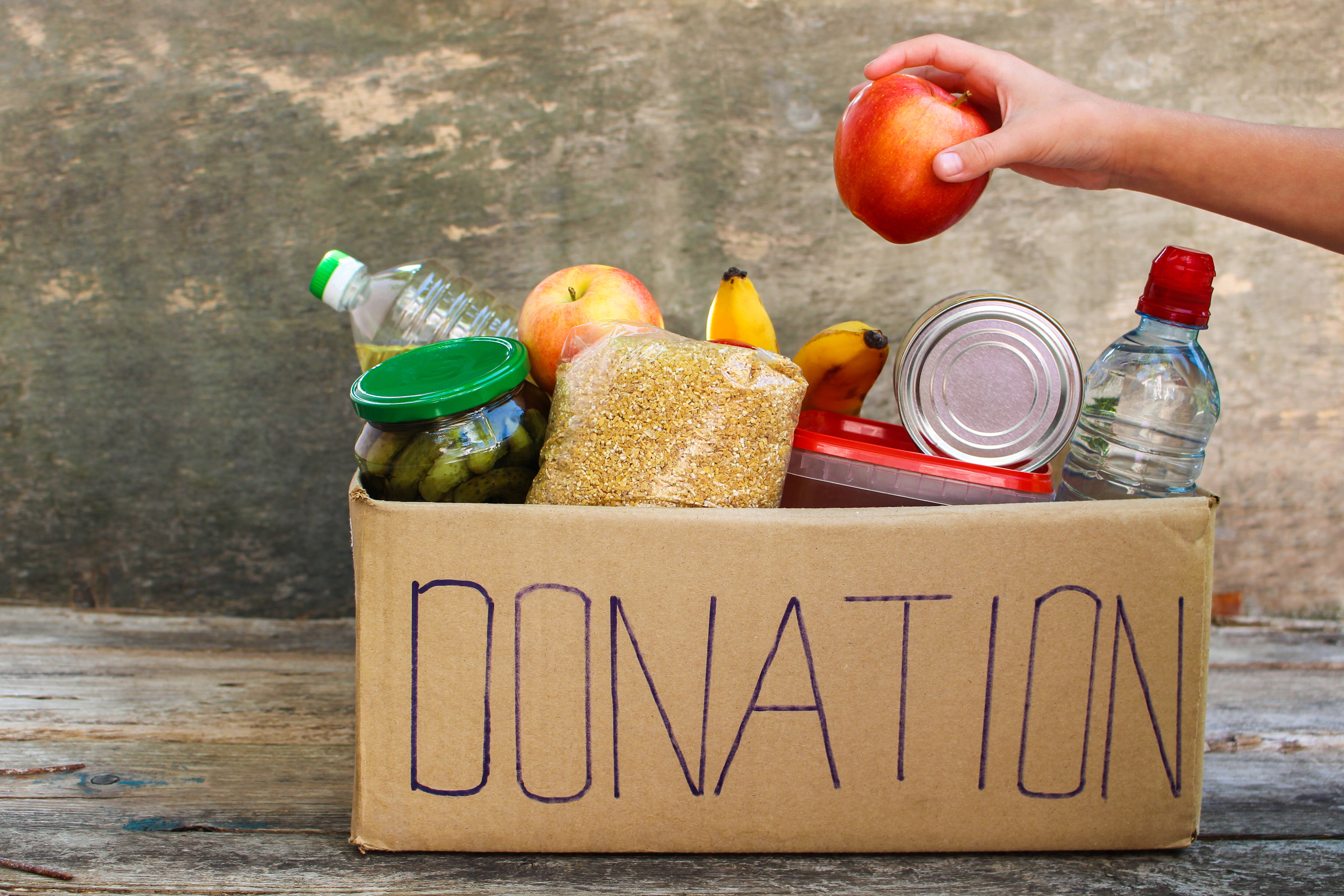 1 In 5 Canadians Have Used A Food Bank In Their Life: Study | HuffPost Life