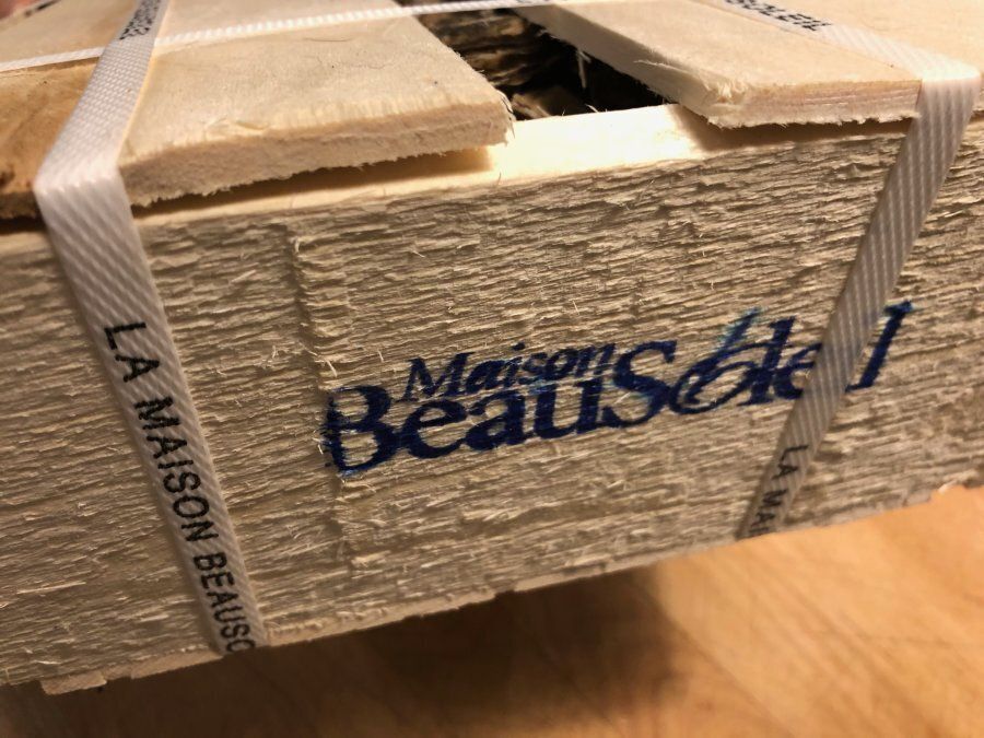 For 18 years, La Maison BeauSoleil has packed its oysters in blue-stamped, handmade wooden boxes.