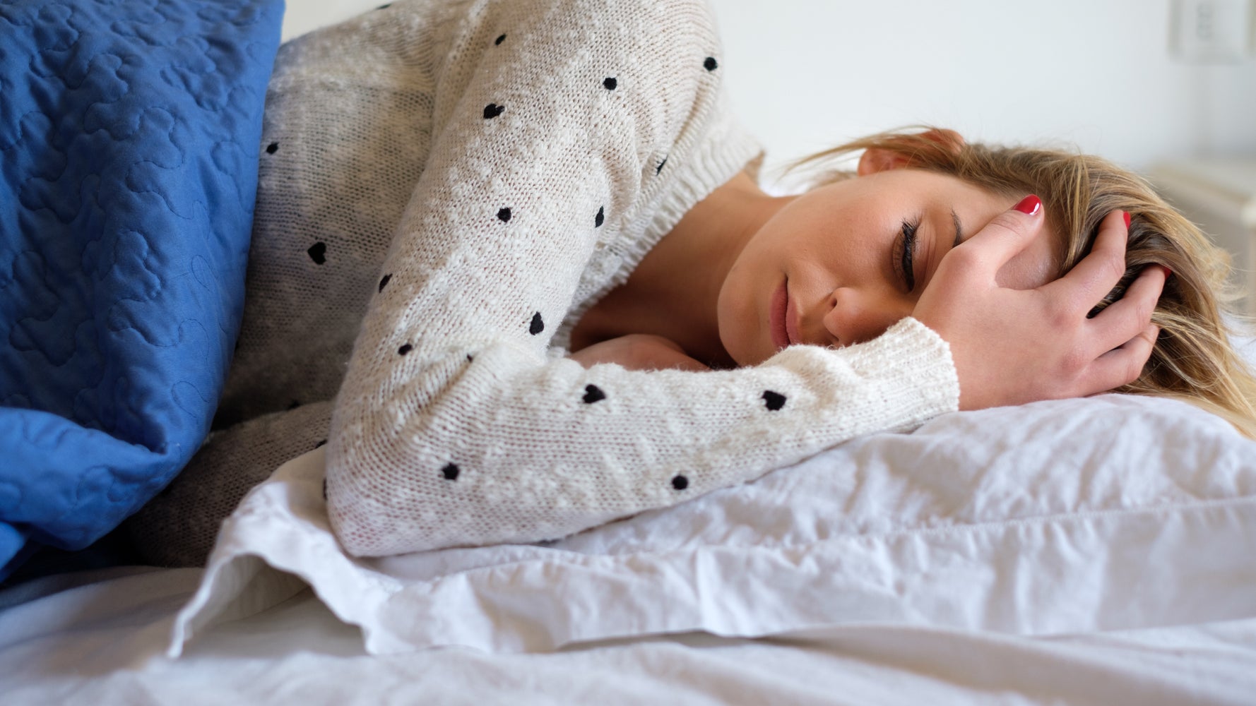 Need More Reasons To Hate Cold Weather? It Can Mess Up Your Sleep