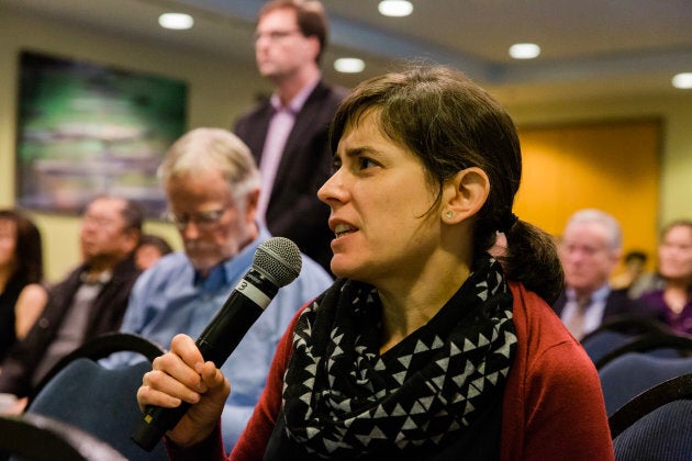 Tamara asks a question at the CPPIB Vancouver meeting on Nov. 26, 2018.