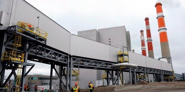 Part of a carbon capture and storage facility is pictured at the Boundary Dam Power Station (background) in Estevan, Sask. on Oct. 2, 2014.