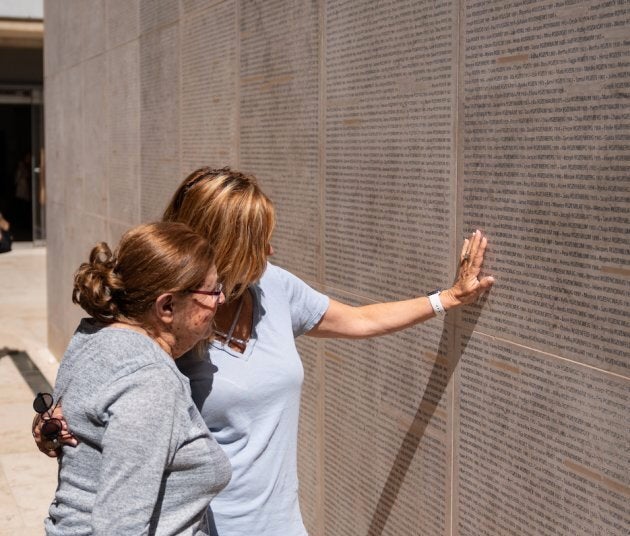 Charlotte Adelman with her daughter at the Shoah Memorial in Paris.