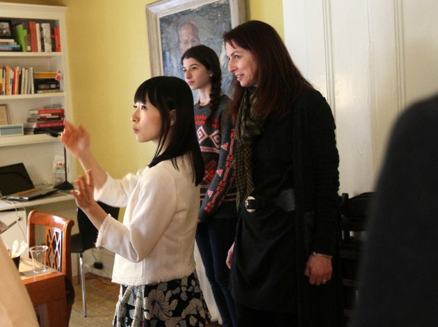 Marie Kondo helps Claudia Logan and her 16-year-old daughter organize their dining room/office.