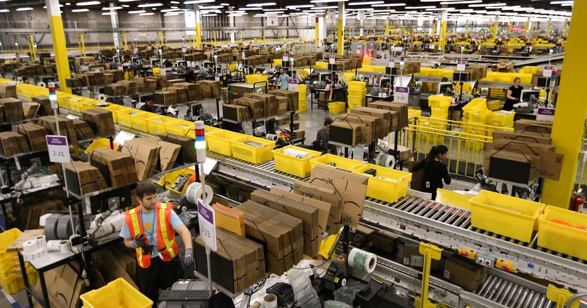 Amazon Canada Trying To Stop Unionization Of Couriers Ufcw Says Huffpost Canada