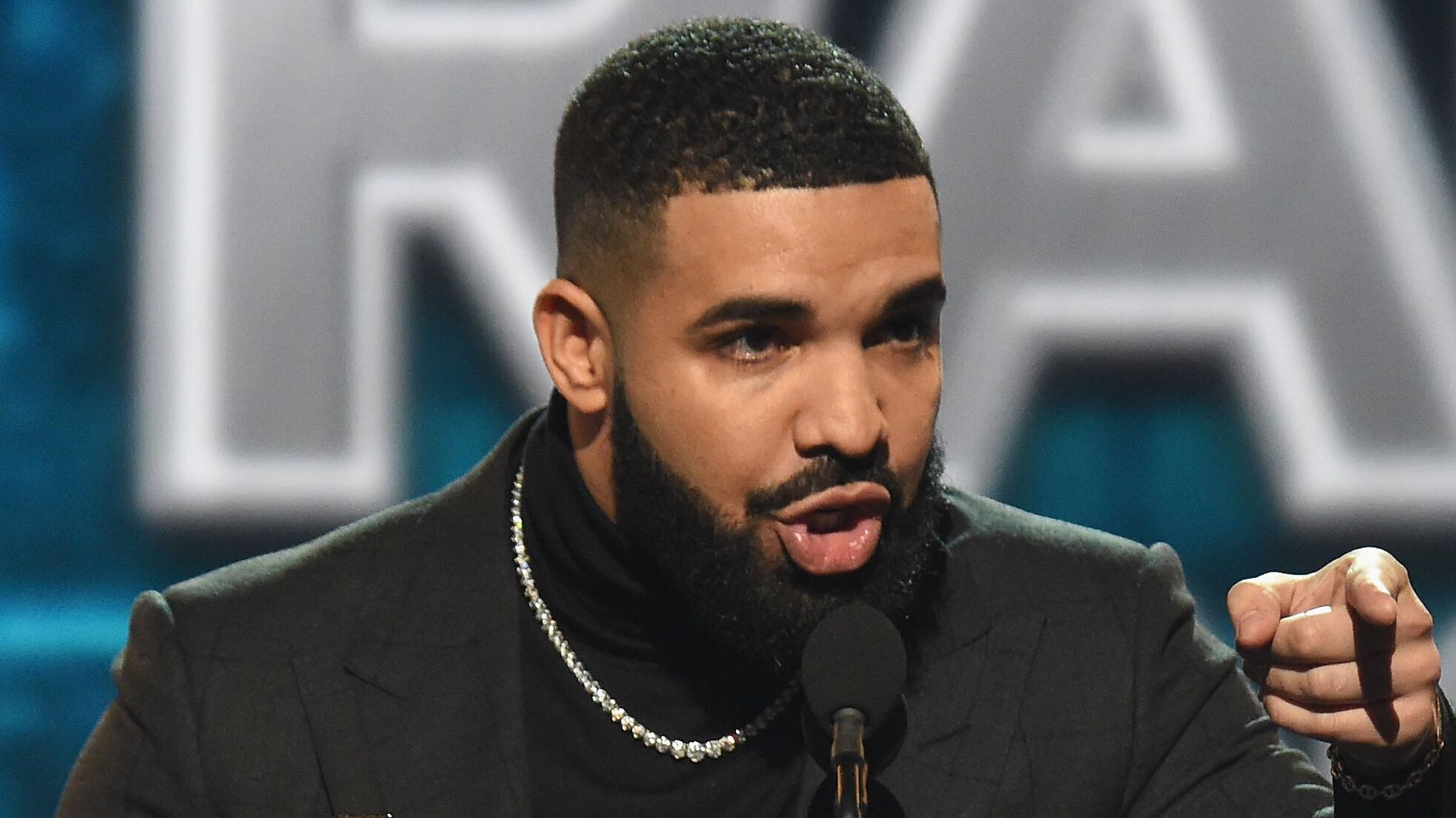 Drake Picks Up Grammy, Puts Down Awards Show During 'Acceptance Speech