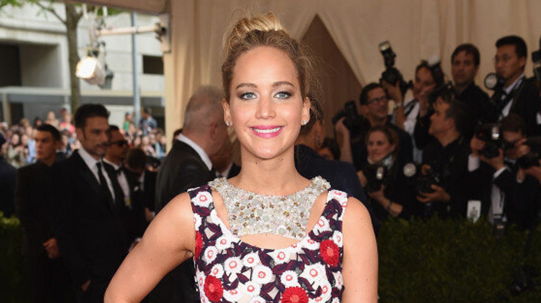 Jennifer Lawrence's Met Gala 2015 Red Carpet Dress – The Hollywood