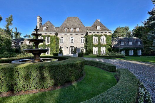 Toronto mansion where Mary-Kate and Ashley Olsen filmed 'It Takes Two'  demolished