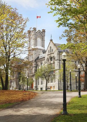 10) Queen's University, Kingston, Ont.