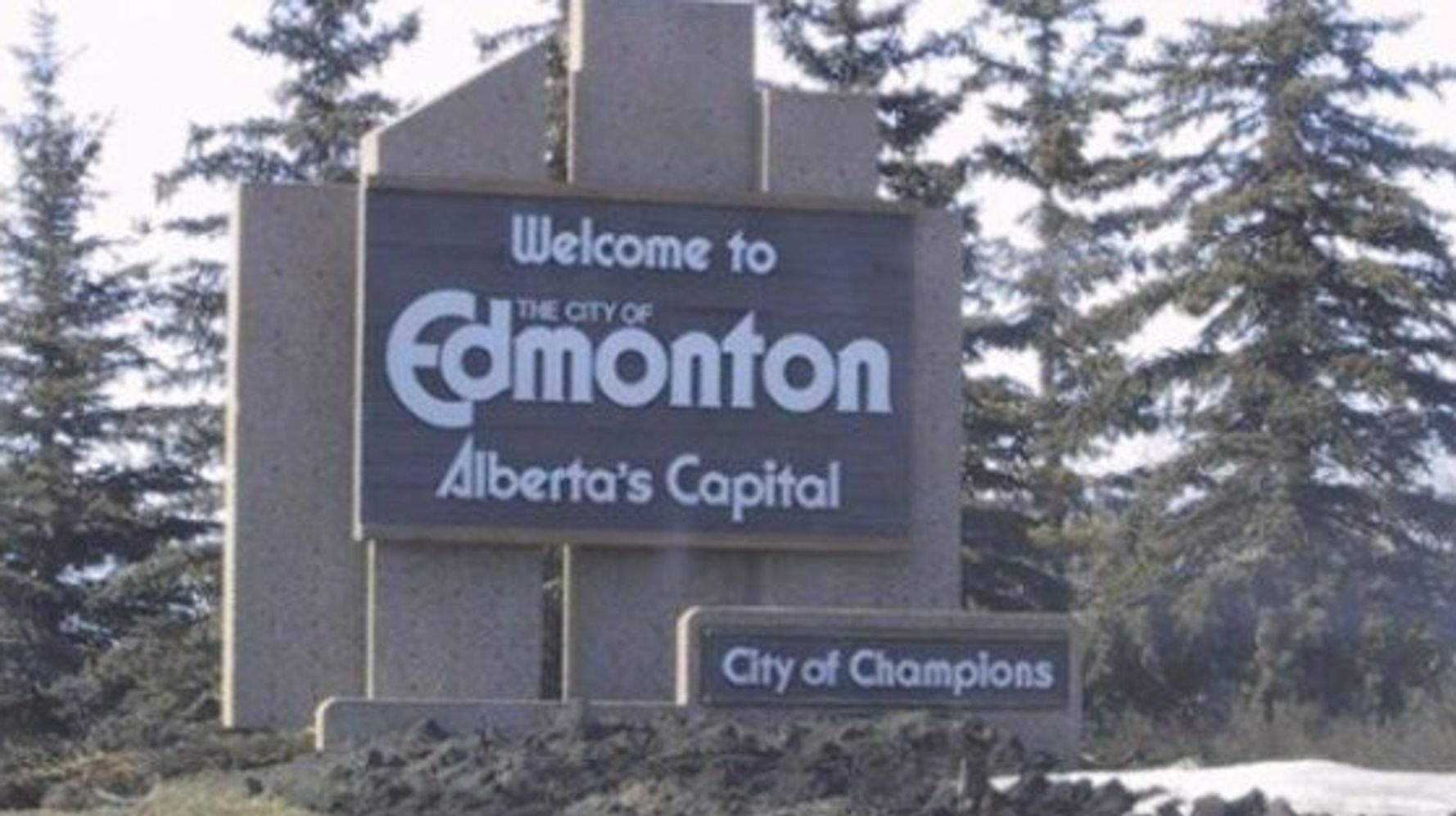 City of Champions slogan taken off Edmonton entrance signs