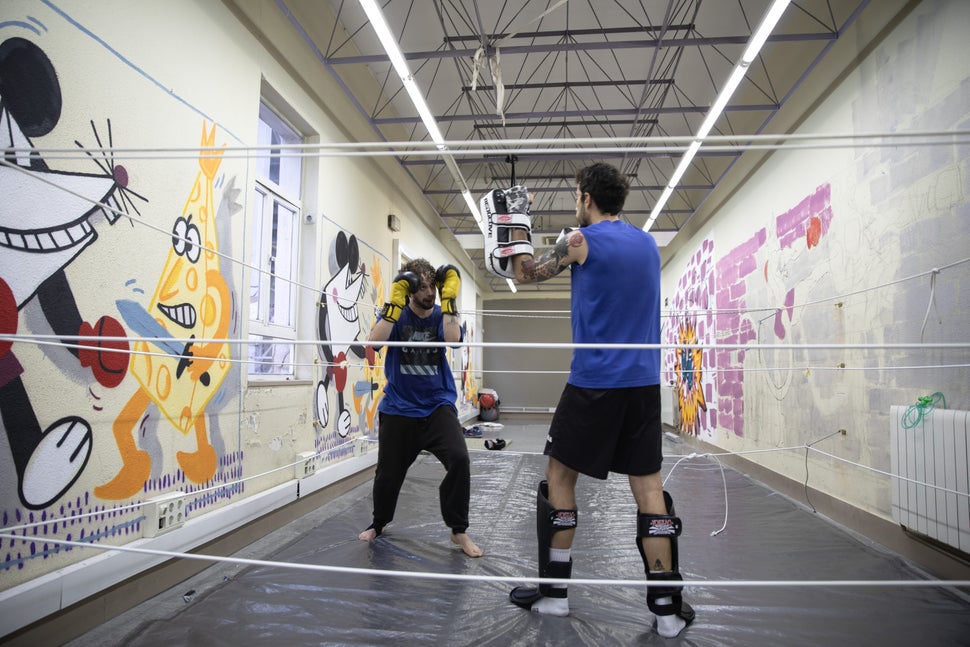 As&iacute; es el gimnasio donde se practica boxeo y muay thai en 'La
