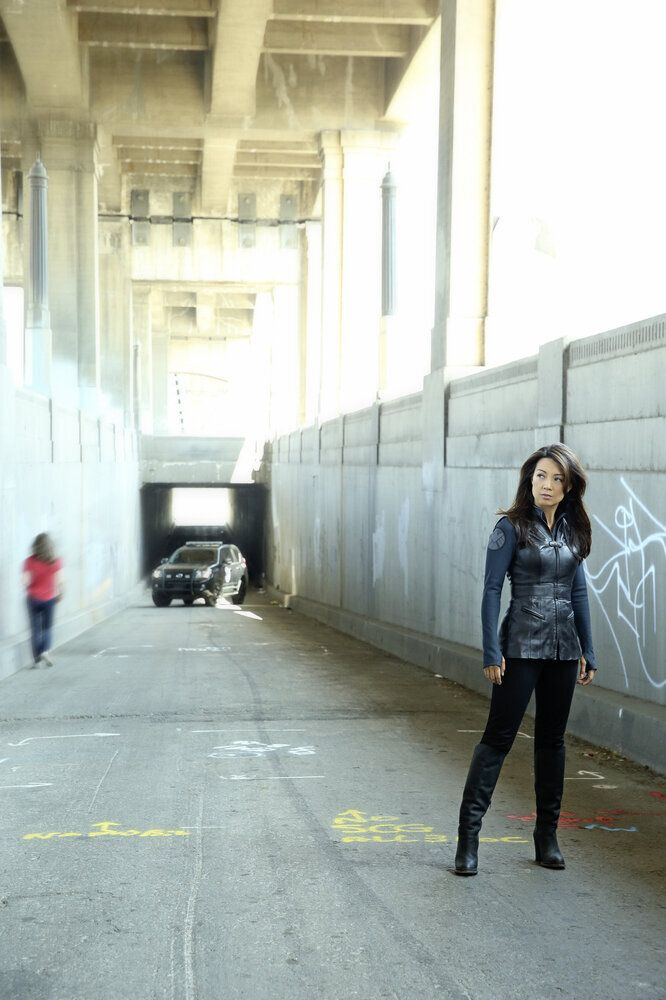 First Look: "Marvel's Agents of S.H.I.E.L.D."